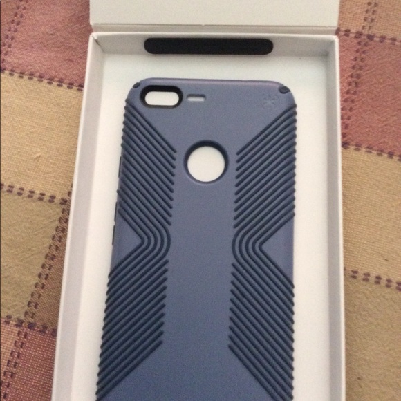 Speck Phone case for Pixel 5.5 phone - Picture 2 of 3